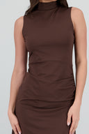 Vestido midi cuello alto con boton en espalda