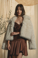 Abrigo corto peluche con lazos PU Hypsters